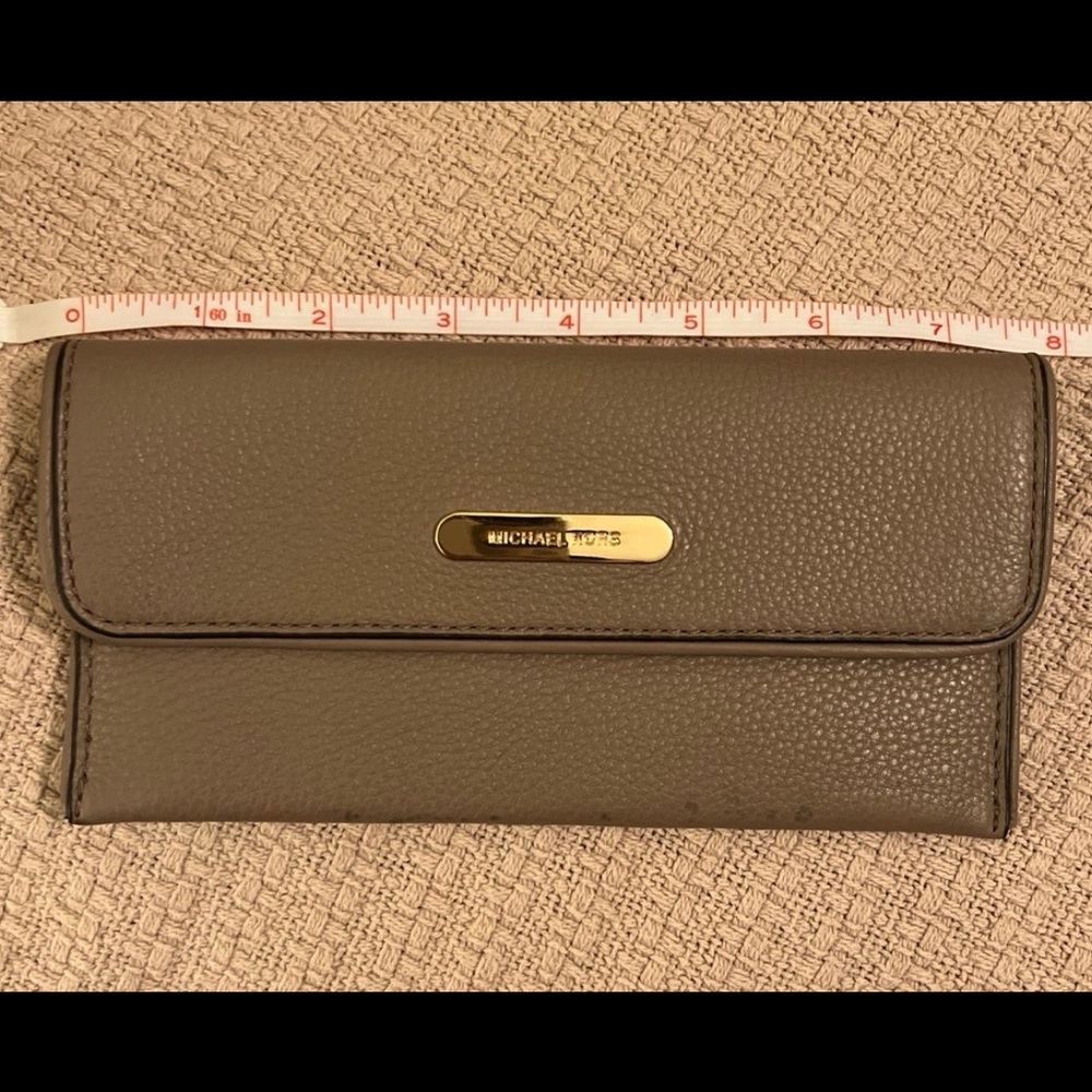 Michael Kors wallet